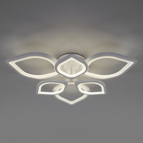 Потолочная люстра Eurosvet Garden 90228/6 белый. Фото №2